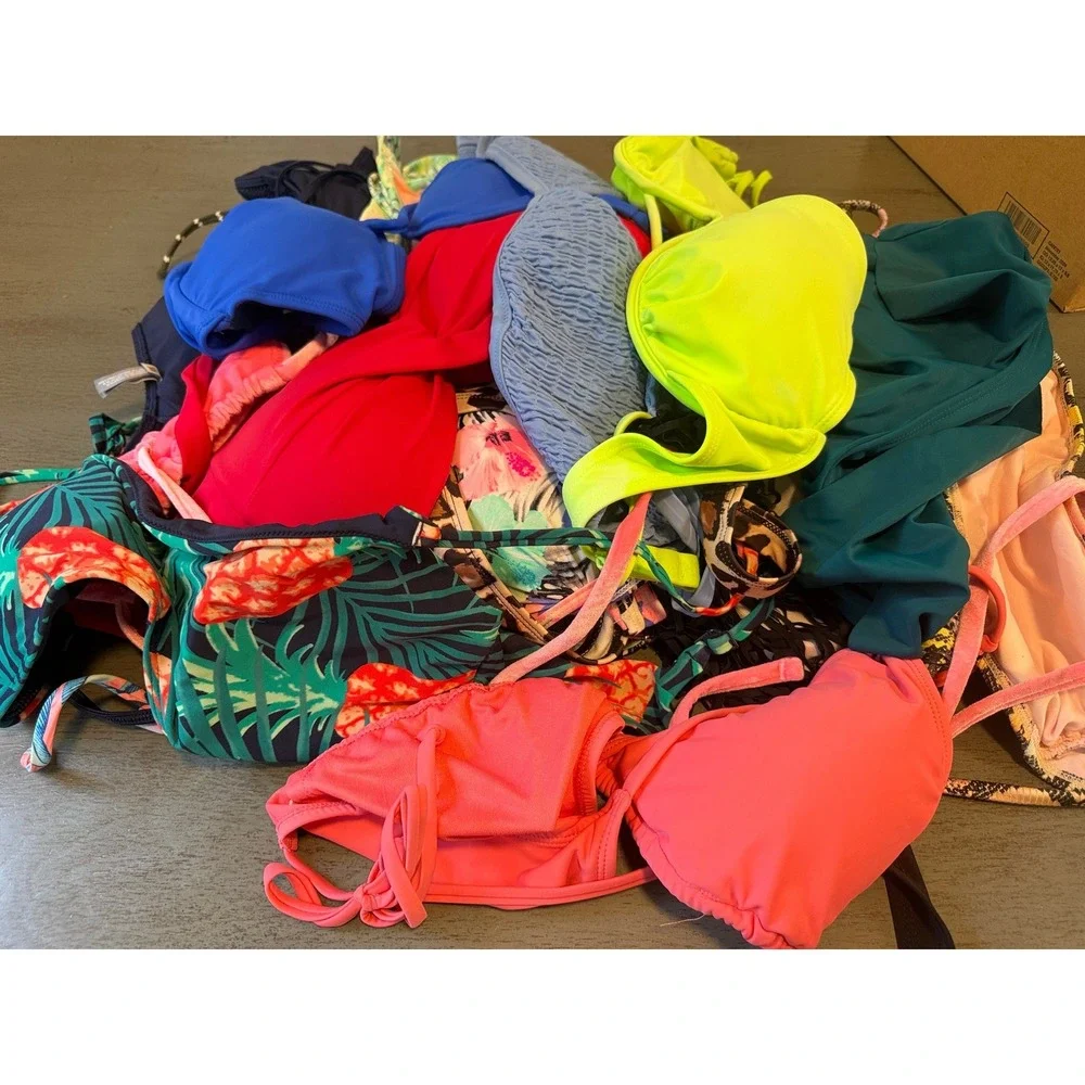 lot of 14 swimsuit bikini tops size XL